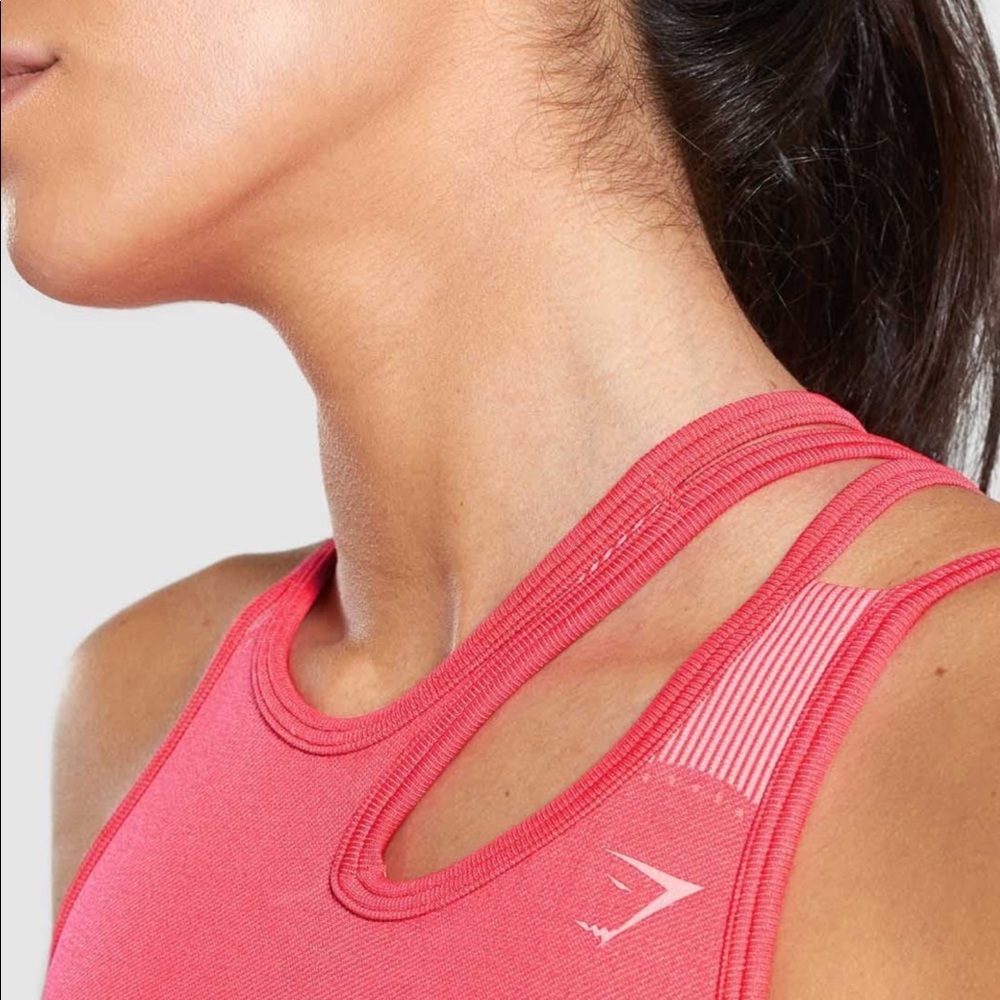 ULTRA SEAMLESS SPORTS BRA